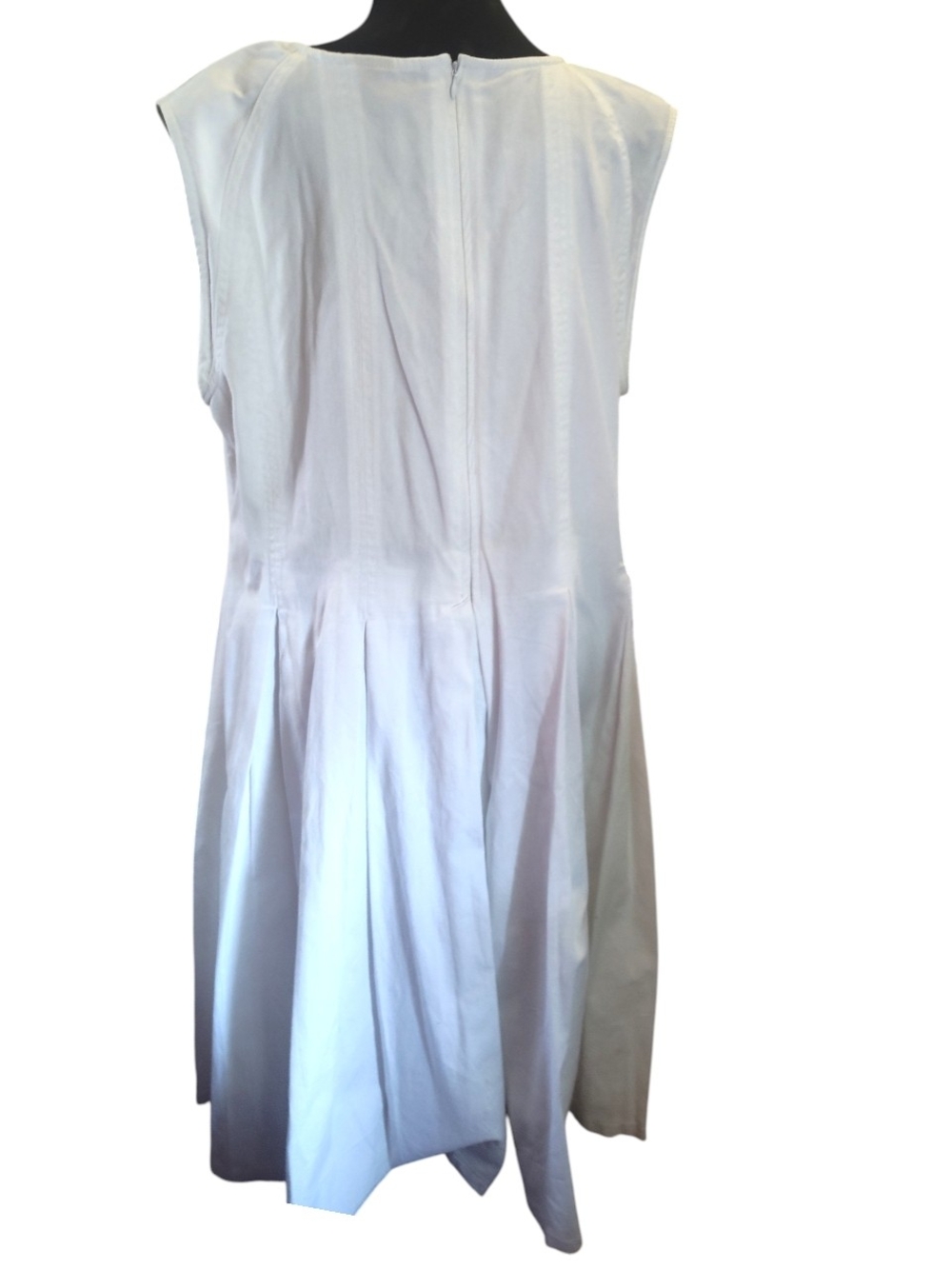 Jessica London White V-Neck Sleeveless Midi Dress - Picture 3 of 6